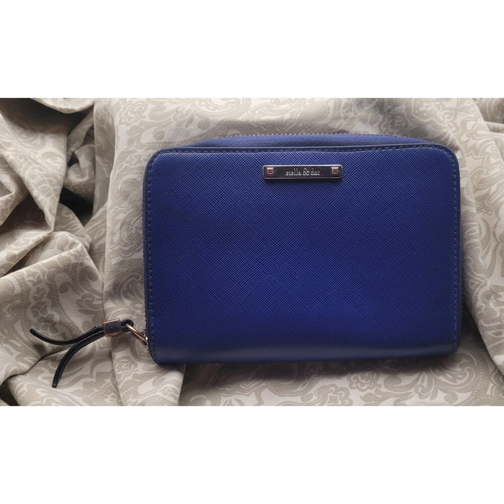 Stella & Dot Cobalt Blue Silver Interior Wristlet Wallet Small